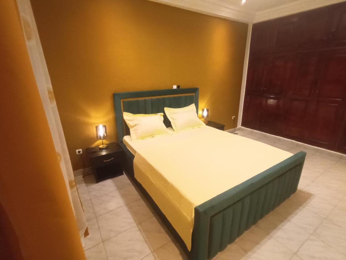 Residence Deluxe Yaoundé Exterior foto